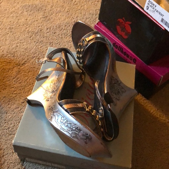 Wedges/Sandals - Picture 3 of 4